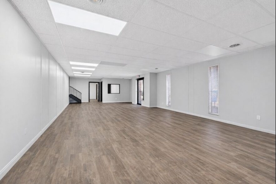 More Photos Of 1632-1644 Clara St, Columbus Warehouse For Lease