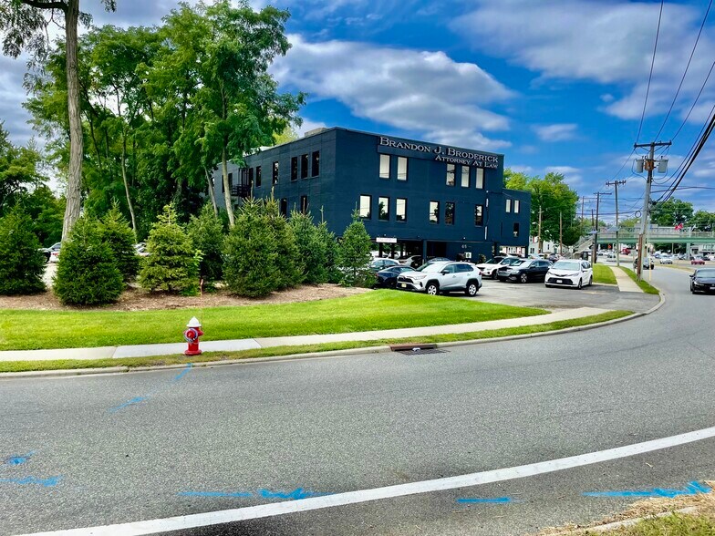 More Photos Of 65 Route 4, River Edge Medical For Lease