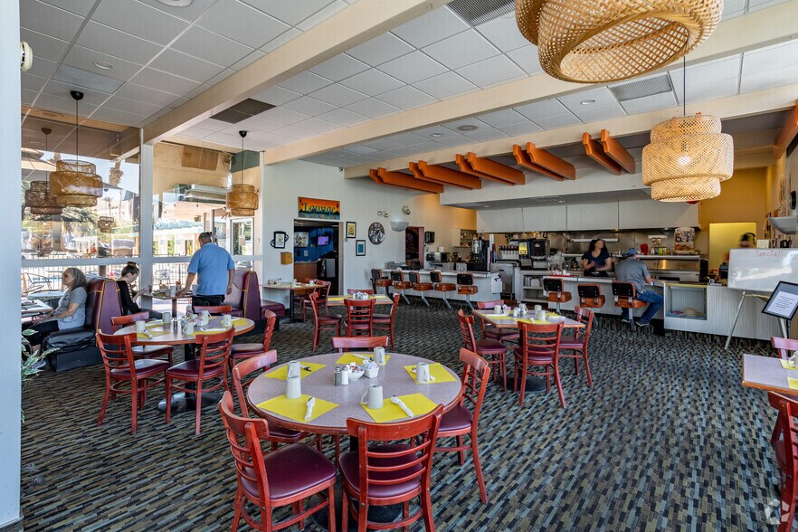 More Photos Of 10805 Palm Dr, Desert Hot Springs Hotel For Sale