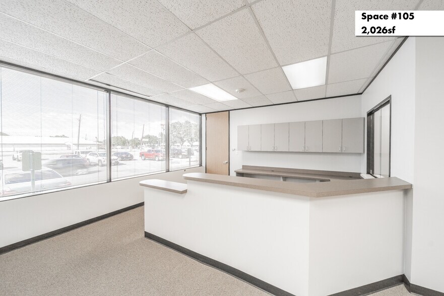 More Photos Of 1880 S Dairy Ashford Rd, Houston Office Residential For Lease