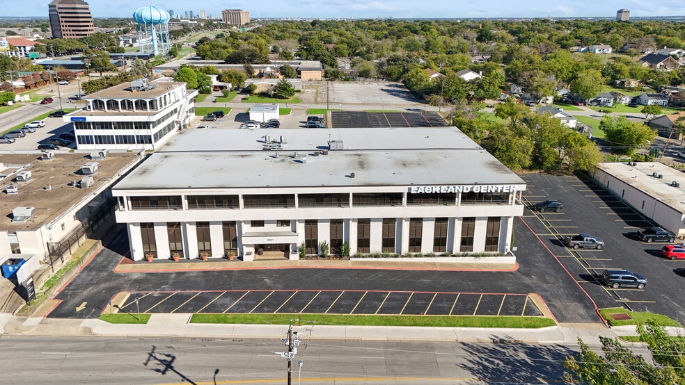 More Photos Of 2821 Lackland Rd, Fort Worth Office For Sale