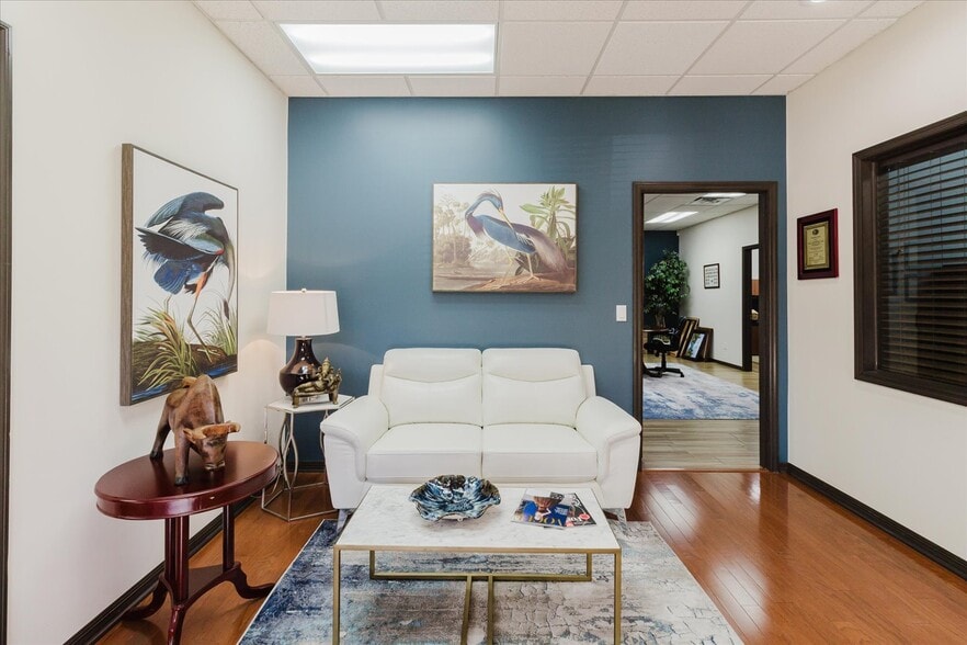 More Photos Of 611 Druid Rd E, Clearwater Office For Sale