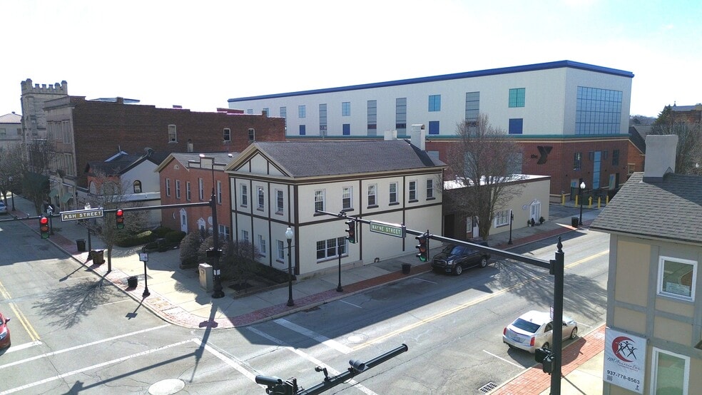 Primary Photo Of 326 N Wayne St, Piqua Office For Sale