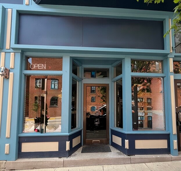 Primary Photo Of S Court St, Medina General Retail For Lease