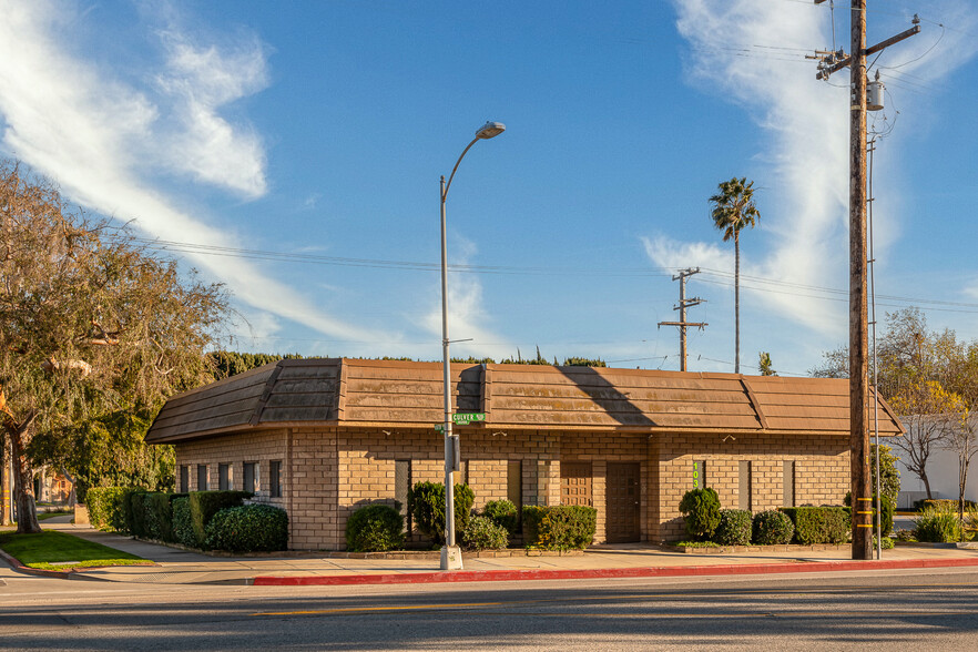 Primary Photo Of 10310-10312 Culver Blvd, Culver City Medical For Lease