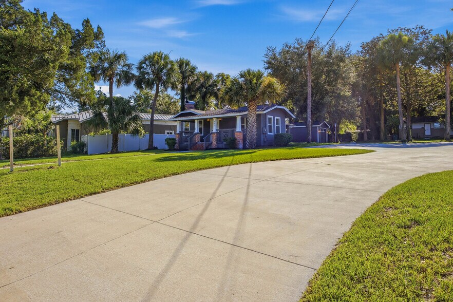 More Photos Of 527 NE 8th Ave, Ocala Office Residential For Sale