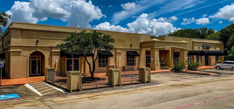 More Photos Of 5005 Colleyville Blvd, Colleyville Unknown For Lease