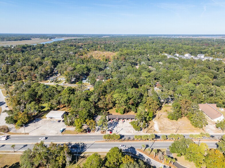 More Photos Of 1810 Ribaut Rd, Port Royal Convenience Store For Sale