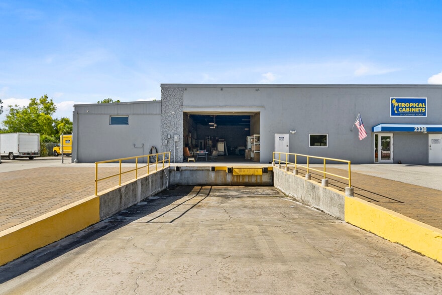 More Photos Of 2330 Bruner Ln, Fort Myers Warehouse For Sale