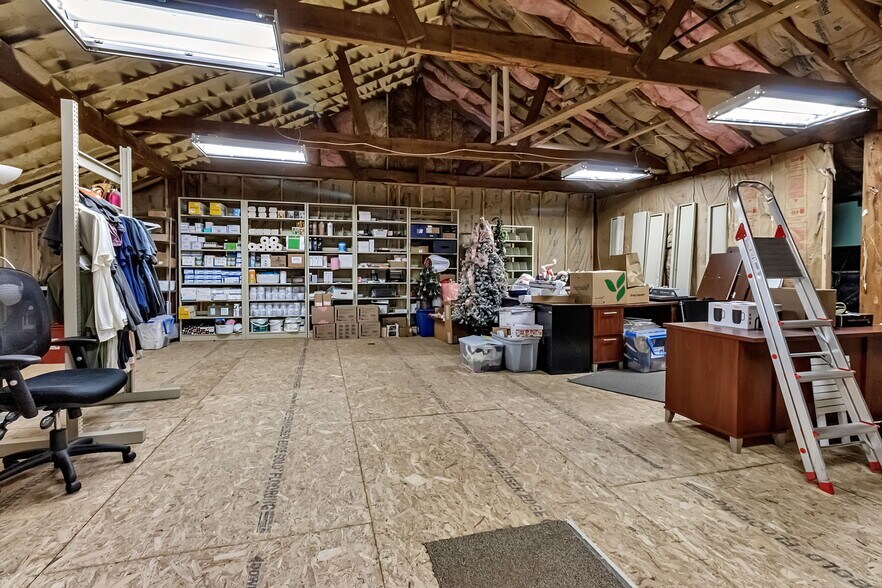 More Photos Of 2-85 Bristol Ln, Ellicottville General Retail For Sale