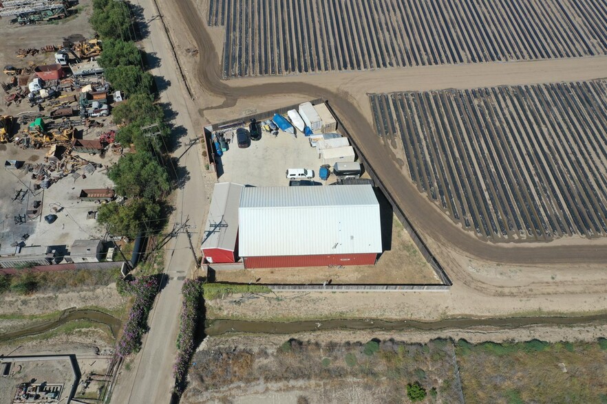 More Photos Of 907 Mission Rock Rd, Santa Paula Light Manufacturing For Sale