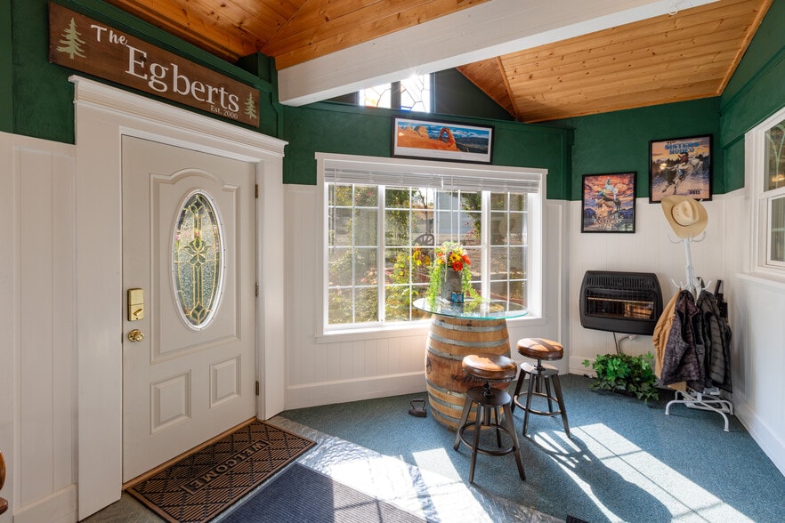 More Photos Of 620 Davis St, Wasco Specialty For Sale