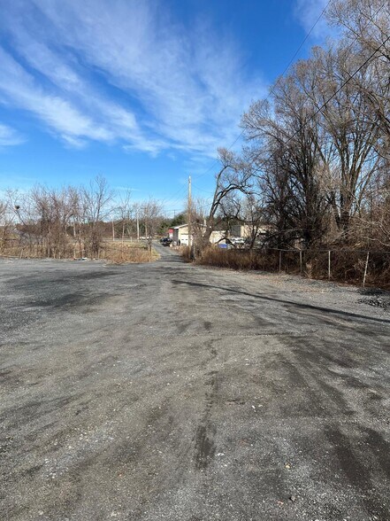 More Photos Of 832 Trexlertown Rd, Breinigsville Warehouse For Sale