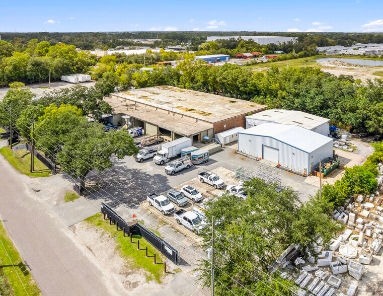 More Photos Of 5225 Edgewood Ct, Jacksonville Warehouse For Sale