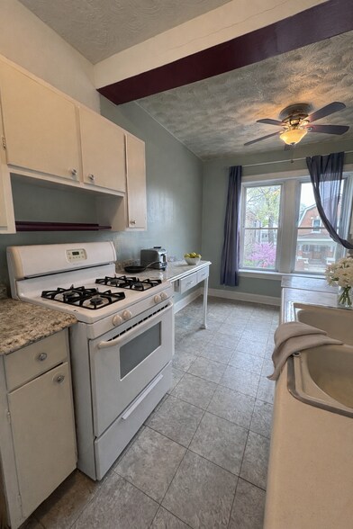 More Photos Of 3457 N Ridgeway Ave, Chicago Apartments For Sale