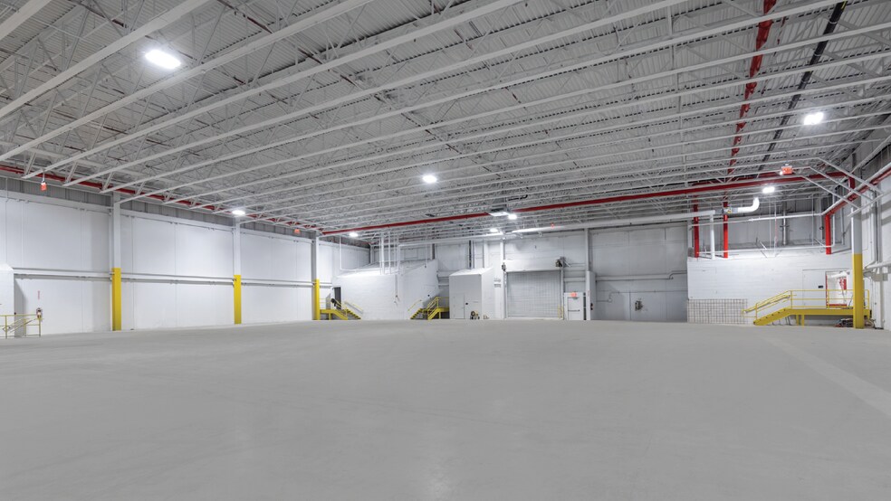 More Photos Of 110 Beard St, Brooklyn Warehouse For Lease