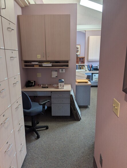More Photos Of 1128 N Chinowth St, Visalia Medical For Sale