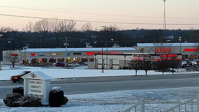 More Photos Of 427-525 S Memorial Dr, New Castle General Retail For Sale