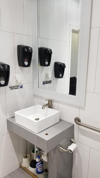 More Photos Of 13429 Briar Forest Dr, Houston Fast Food For Lease