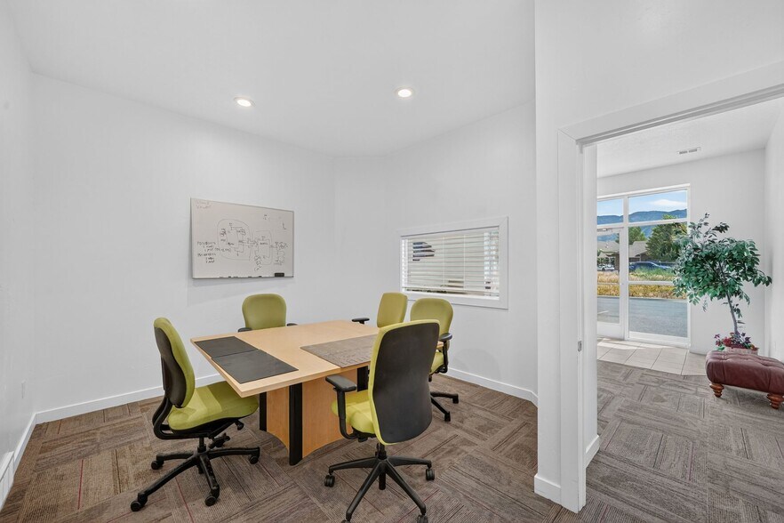 More Photos Of 79 W 3100 N, Hyde Park Flex For Sale