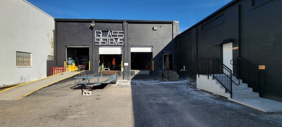 More Photos Of 777 W Central Blvd, Orlando Warehouse For Sale