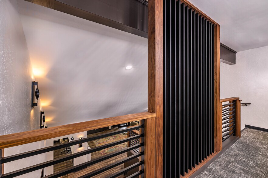 More Photos Of 3745 S Fremont Ave, Springfield Office Residential For Sale