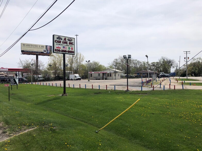 More Photos Of 25W261 Lake St, Roselle Auto Dealership For Sale
