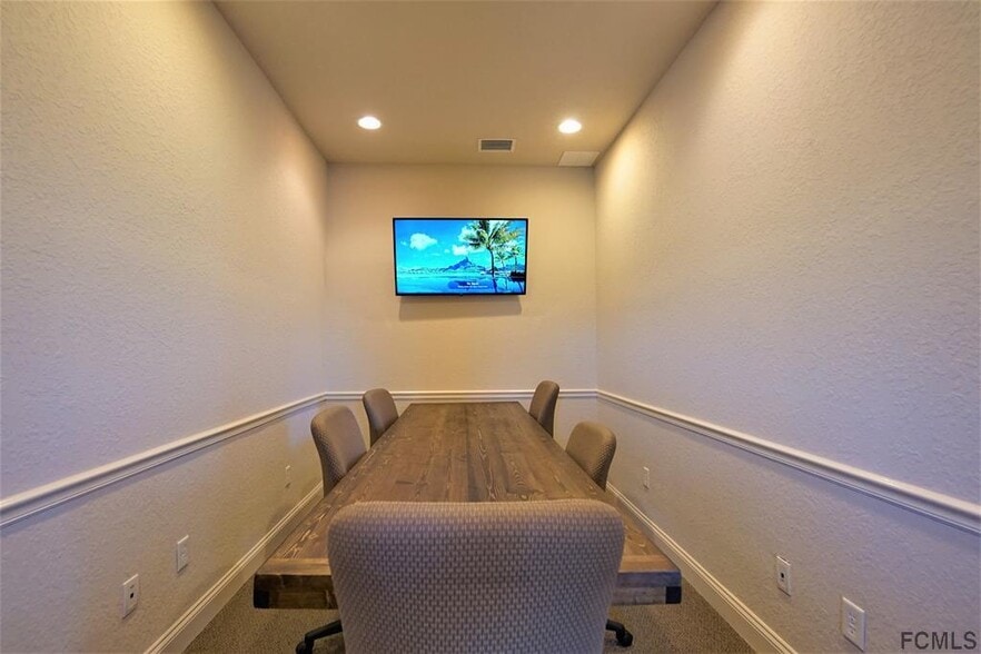 More Photos Of 2561 Moody Blvd, Flagler Beach Office For Lease