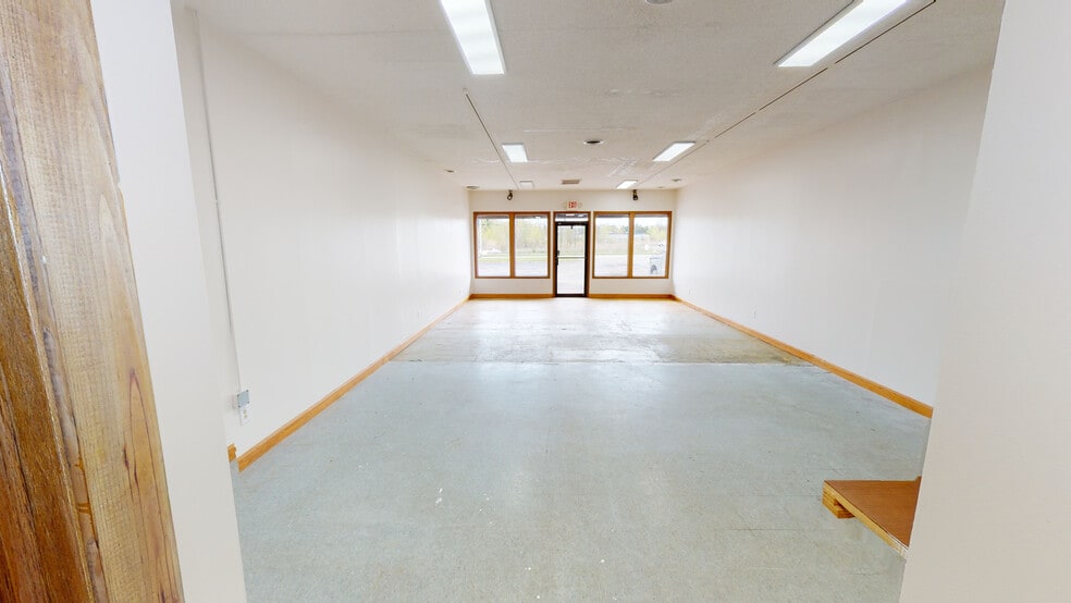 More Photos Of 7326-7338 Southern Blvd, Youngstown Unknown For Lease