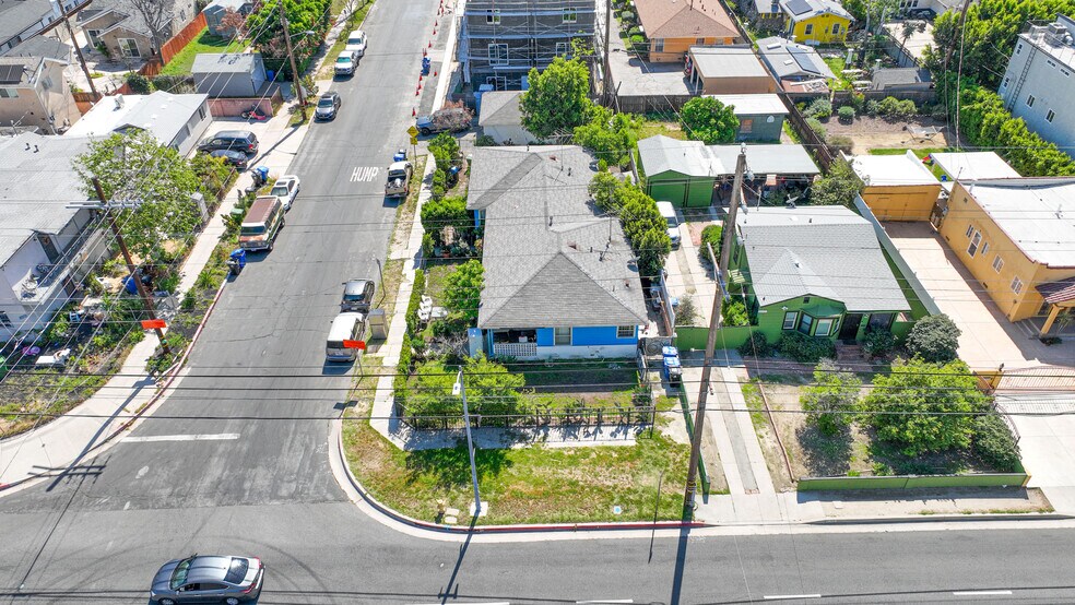 More Photos Of 11202 Oxnard St, North Hollywood Apartments For Sale