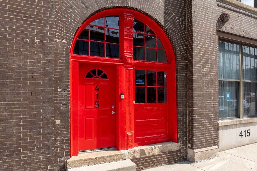 More Photos Of 415 N Sangamon St, Chicago Loft Creative Space For Lease