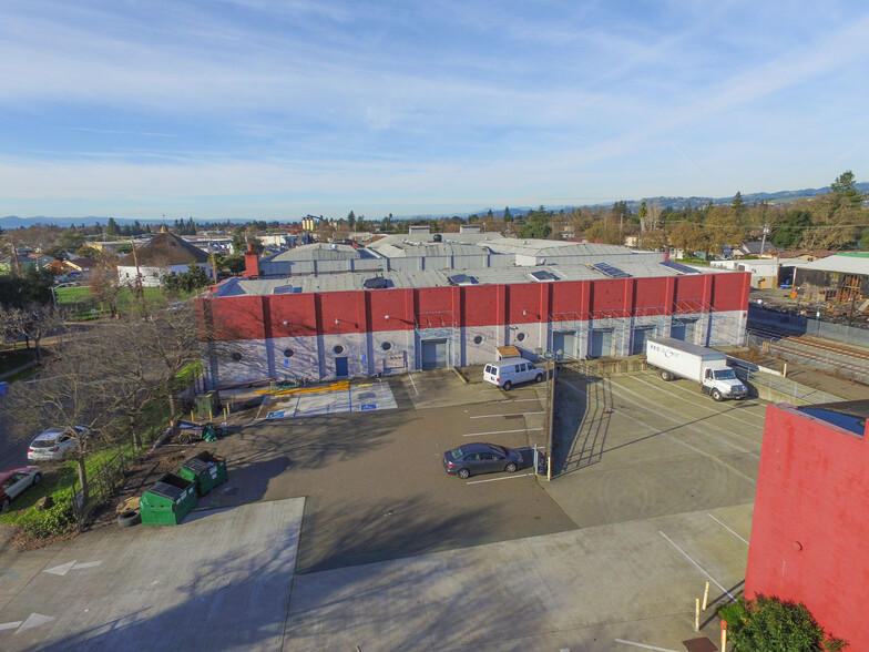 Primary Photo Of 8 W 9th St, Santa Rosa Warehouse For Lease