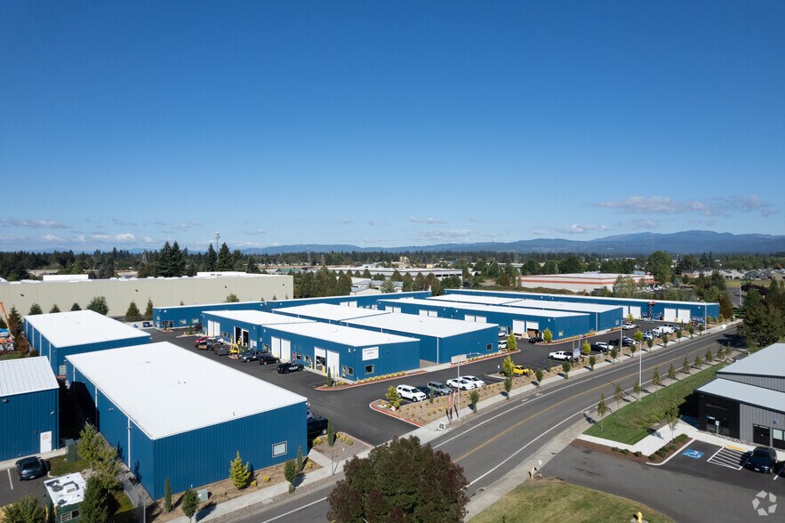 More Photos Of 12308 NE 56th St, Vancouver Warehouse For Lease