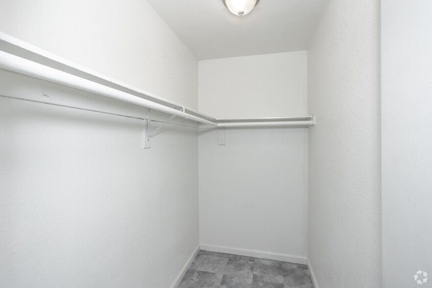 More Photos Of 420-422 S Birch St, Santa Ana Apartments For Sale
