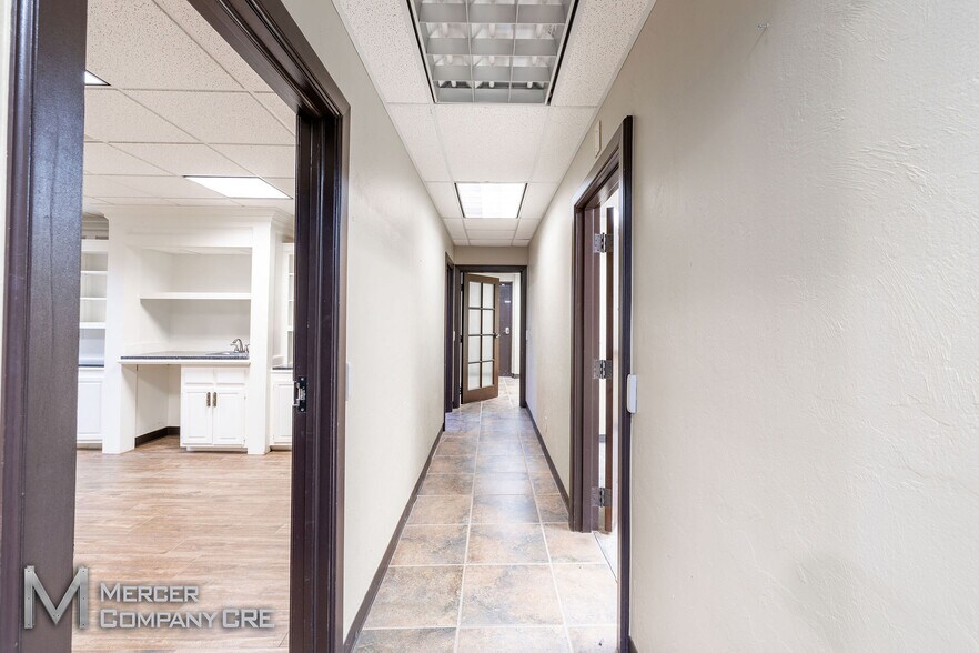 More Photos Of 1635 SE 29th St, Oklahoma City Warehouse For Sale