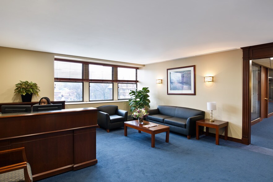 More Photos Of 2 Overhill Rd, Scarsdale Coworking Space