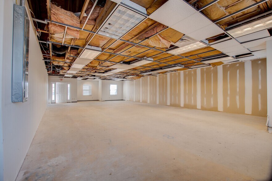 More Photos Of 860 NW Washington Blvd, Hamilton Medical For Lease