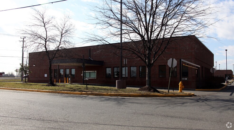 More Photos Of 13550 Minnieville rd, Woodbridge Unknown For Lease