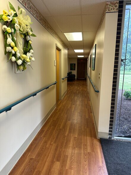 More Photos Of 39000 Center Ridge Rd, North Ridgeville Medical For Sale