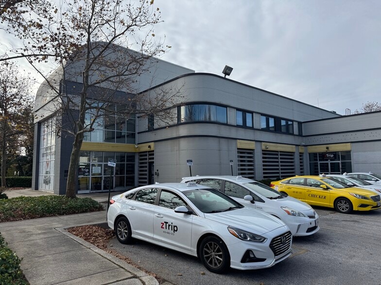 More Photos Of 2100 Huntingdon Ave, Baltimore Freestanding For Lease