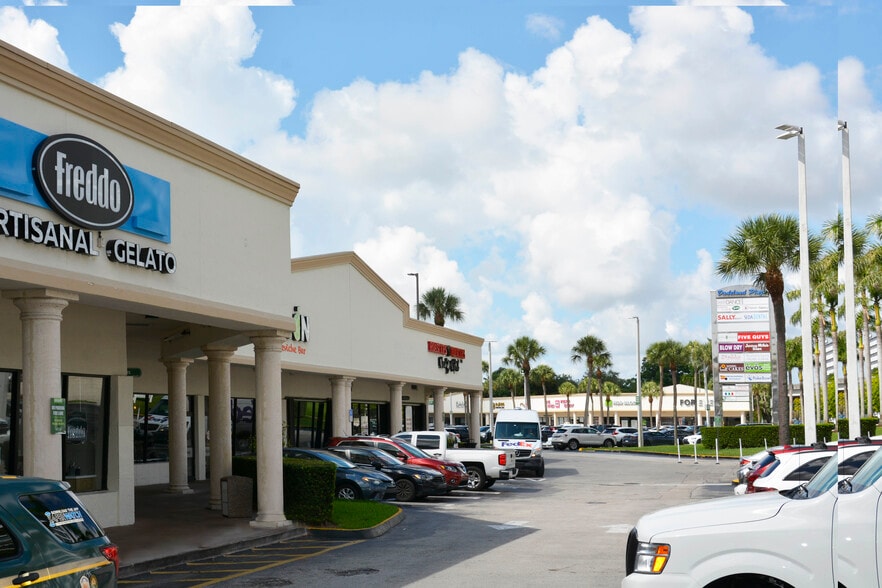 More Photos Of 9455-9569 S Dixie Hwy, Miami Unknown For Lease