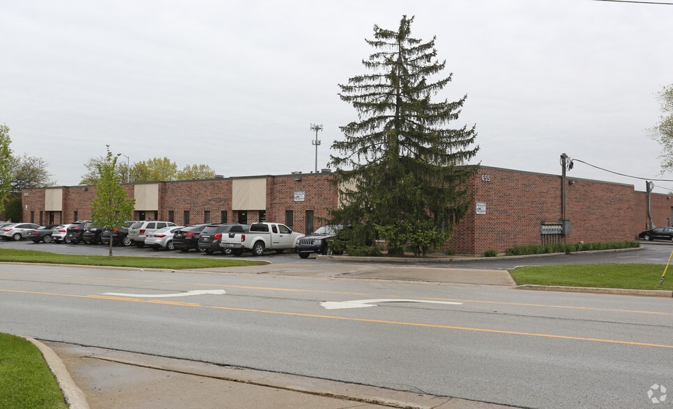 More Photos Of 655 N Central Ave, Wood Dale Warehouse For Lease