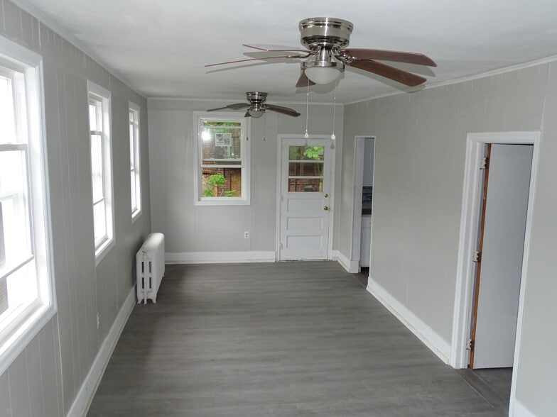 More Photos Of 519 Rock St, Shamokin Storefront Retail Residential For Sale