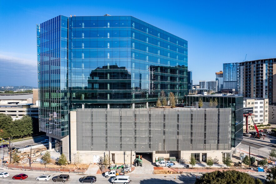 More Photos Of 401 S 1st St, Austin Office For Sale