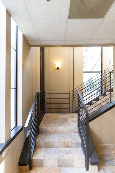 More Photos Of 7000 Bee Caves Rd, Austin Medical For Sale