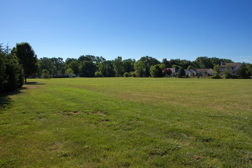 More Photos Of 7723 Airport Hwy, Holland Freestanding For Sale