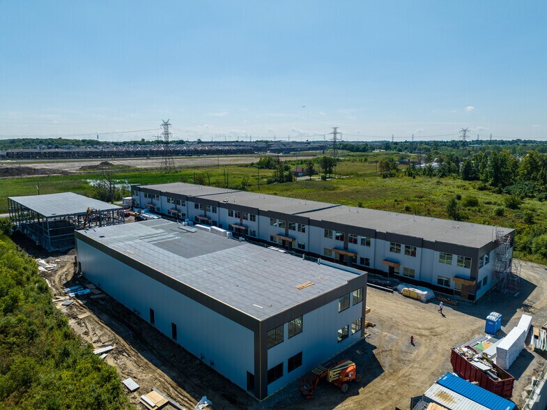 More Photos Of 406 Pritchard Rd, Hamilton Light Distribution For Lease