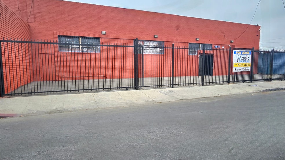 More Photos Of 1811 E 20th St, Los Angeles Warehouse For Lease