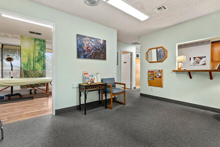 More Photos Of 970 Petit Ave, Ventura Medical For Sale