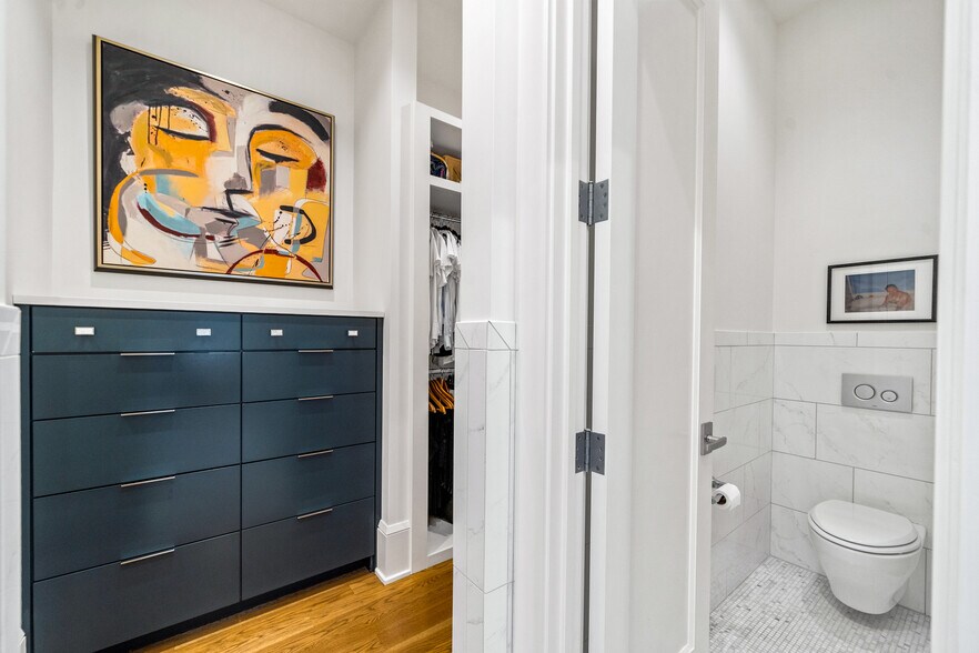 More Photos Of 152 N Section St, Fairhope Storefront Retail Residential For Sale